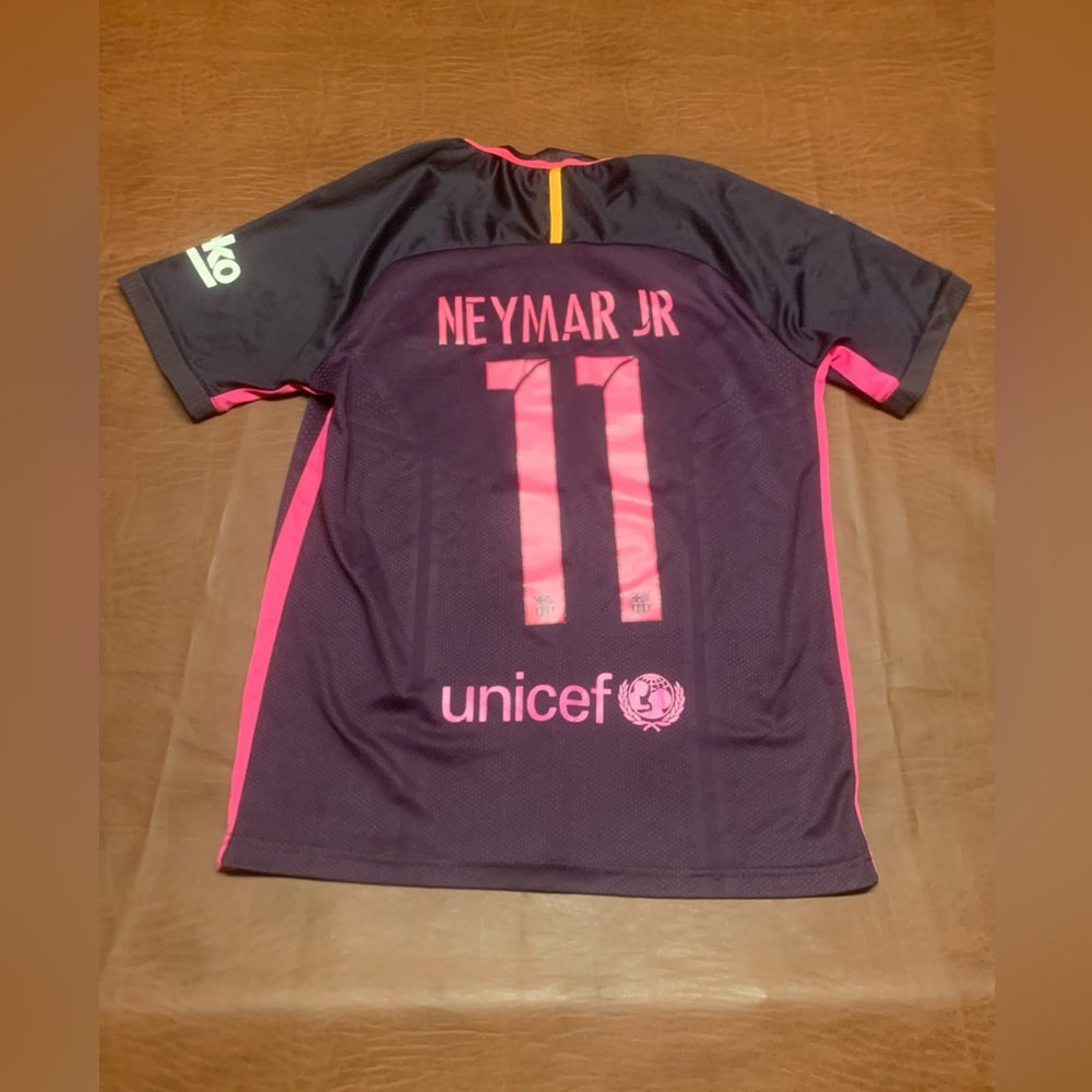 Barcelona Neymar Jersey (Alternate)